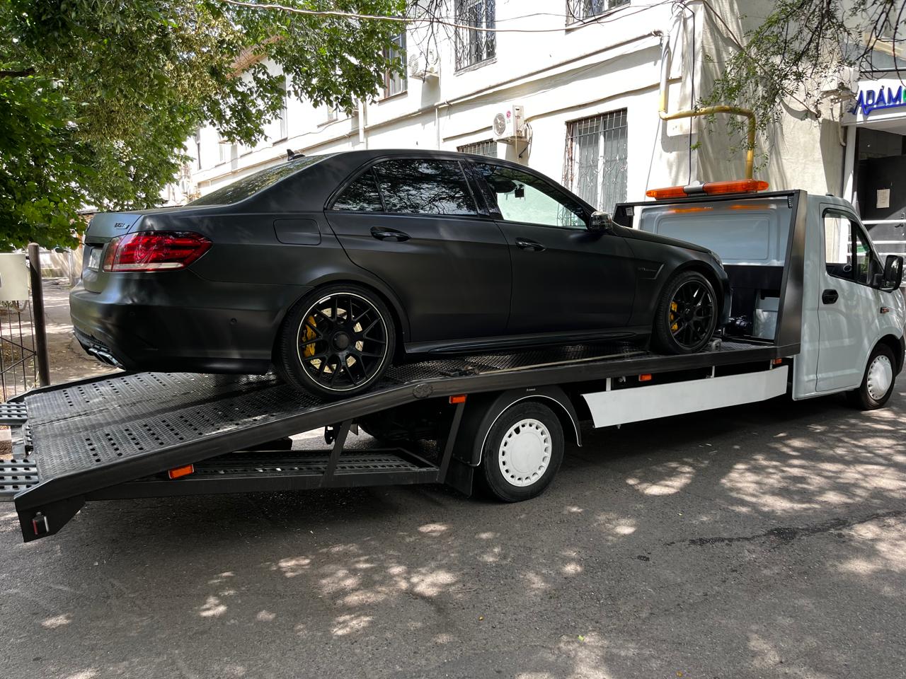 Эвакуатор для легковых автомобилей
